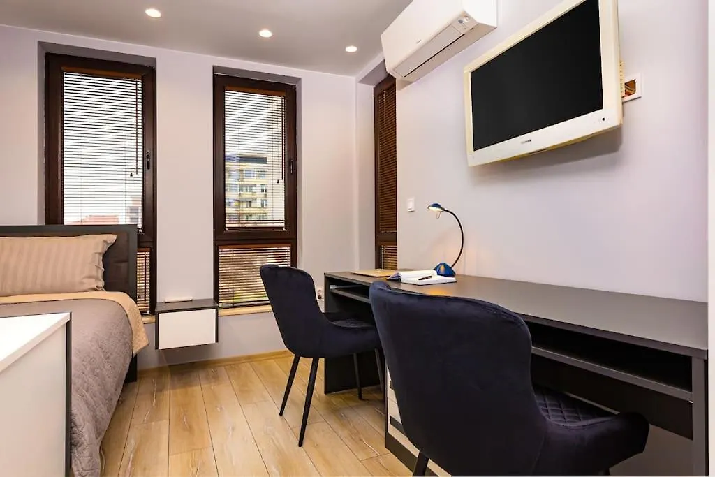 Central Victoria Home 2-Bedroom Apt Φιλιππούπολη 0*,  Βουλγαρία